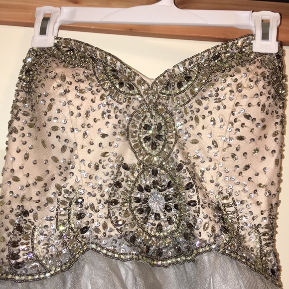 Semi Formal Dress - Picture 2 of 5